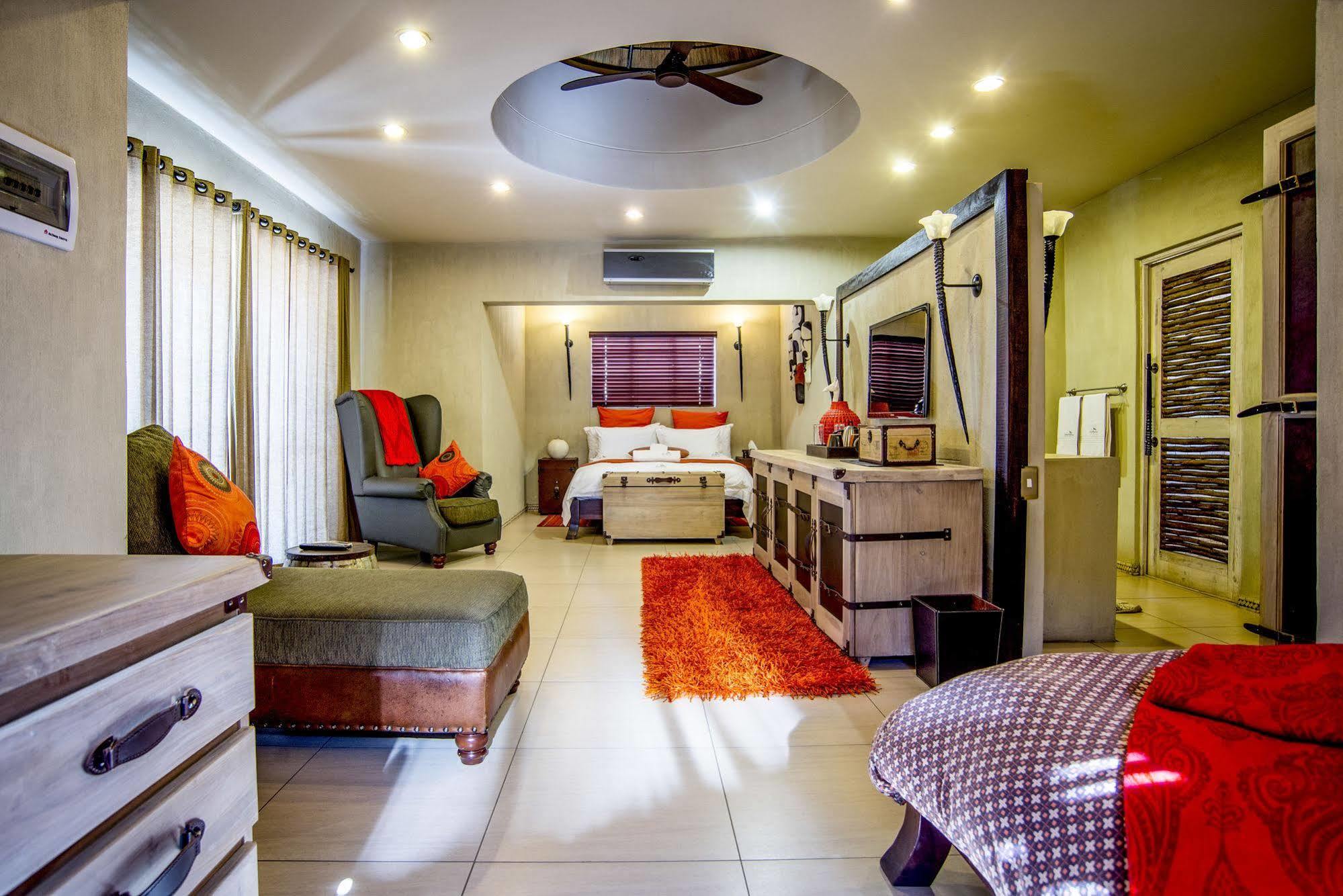 Sun Karros Daan Viljoen Hotel Windhoek Bagian luar foto