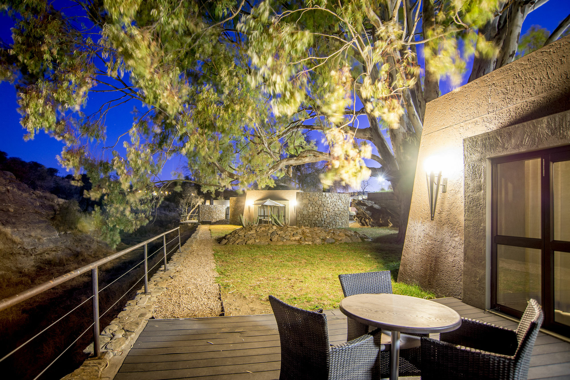 Sun Karros Daan Viljoen Hotel Windhoek Bagian luar foto